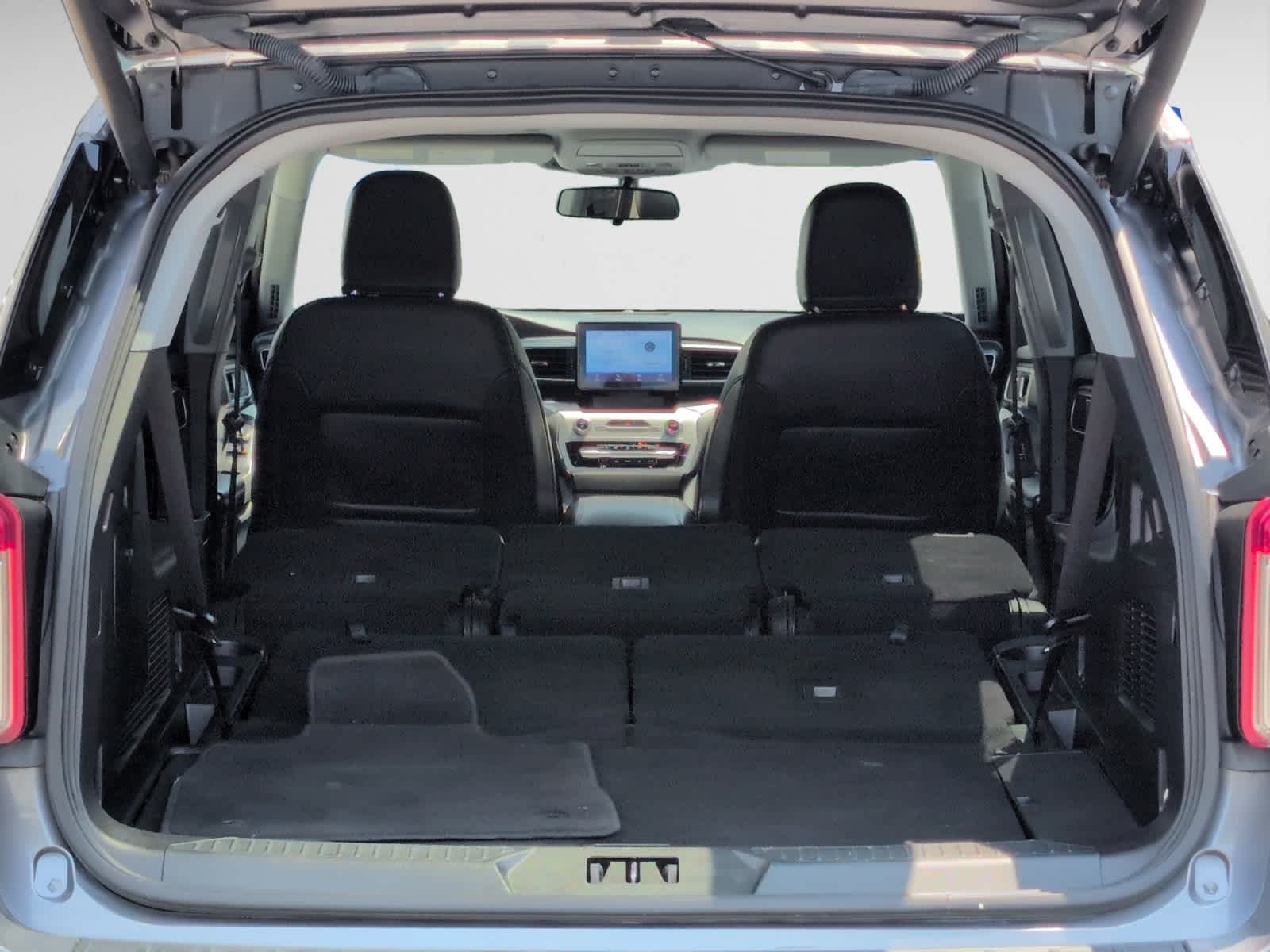 used 2022 Ford Explorer car, priced at $31,998