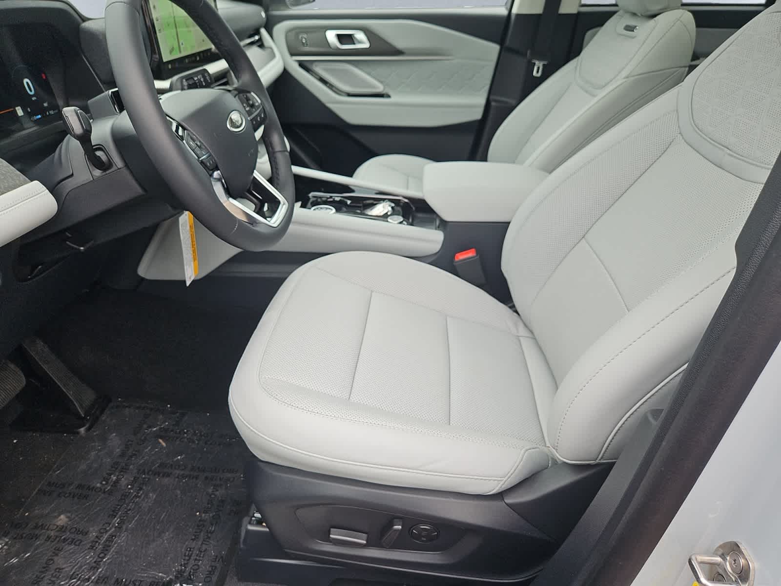 new 2025 Ford Explorer car, priced at $60,510