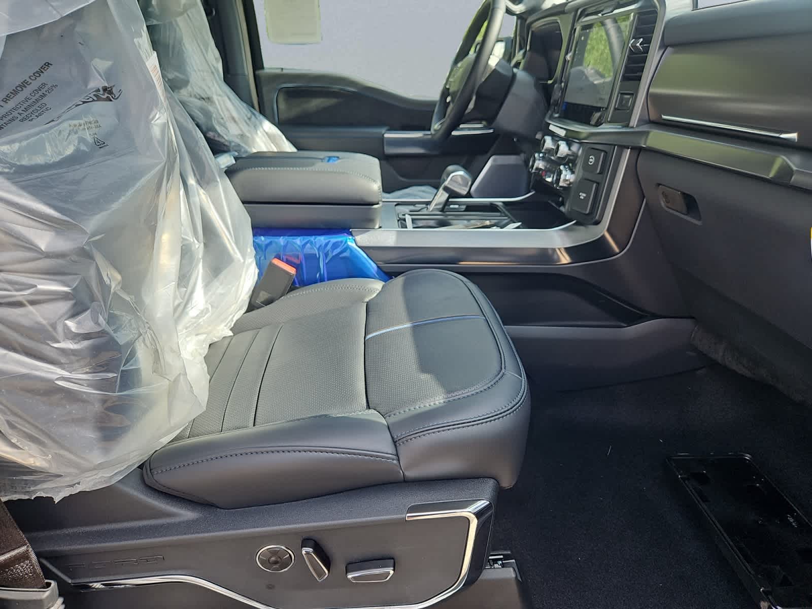 new 2025 Ford F-150 car, priced at $76,384