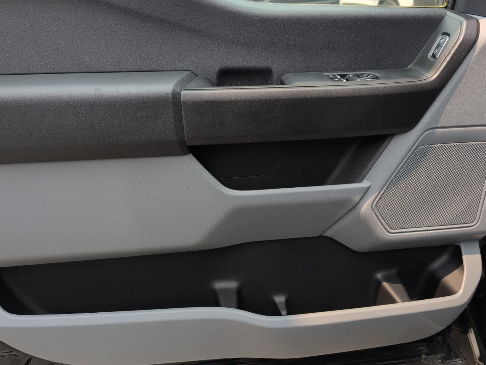 new 2024 Ford Super Duty F-250 SRW car, priced at $48,329