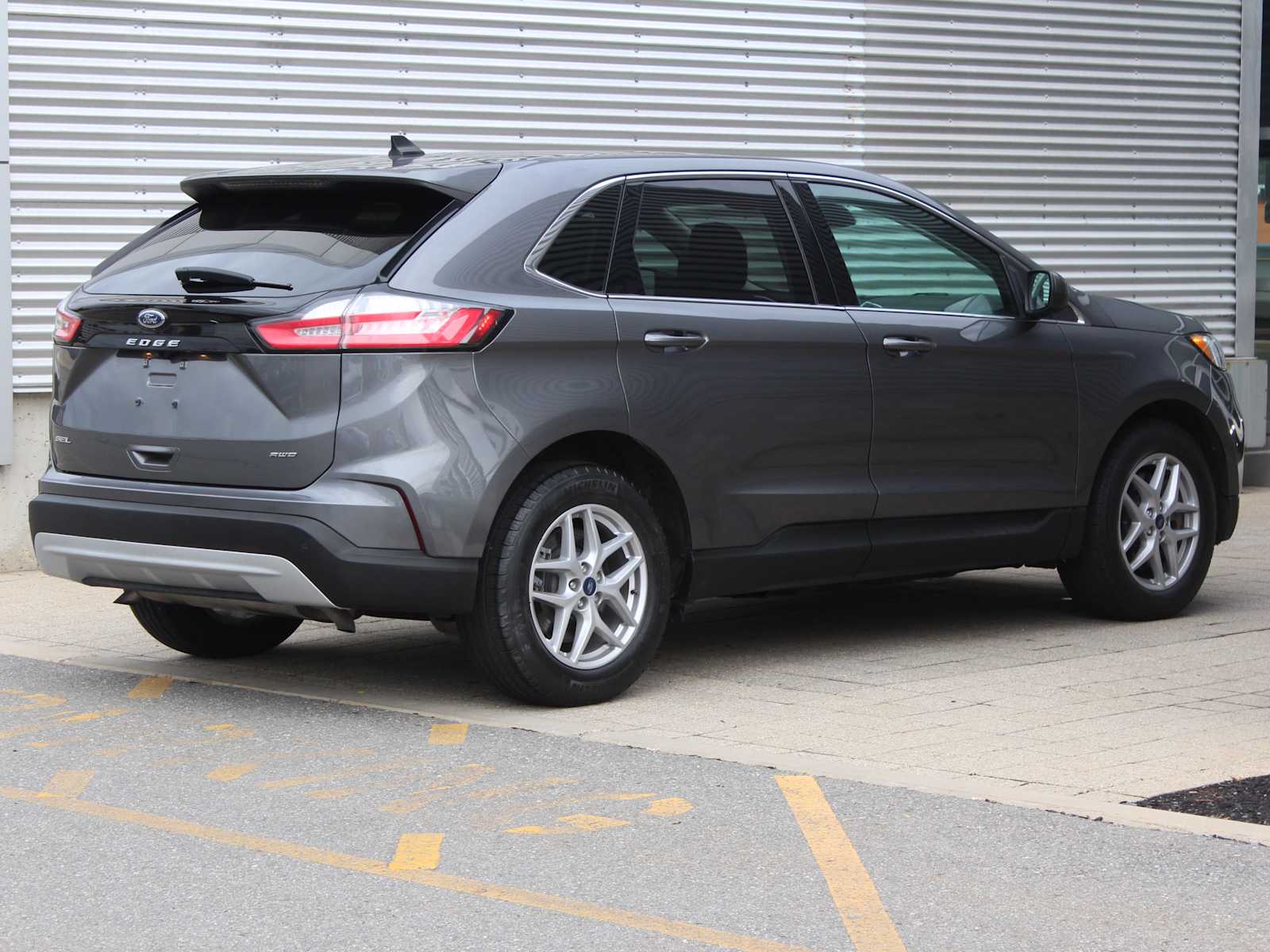 used 2021 Ford Edge car, priced at $26,998