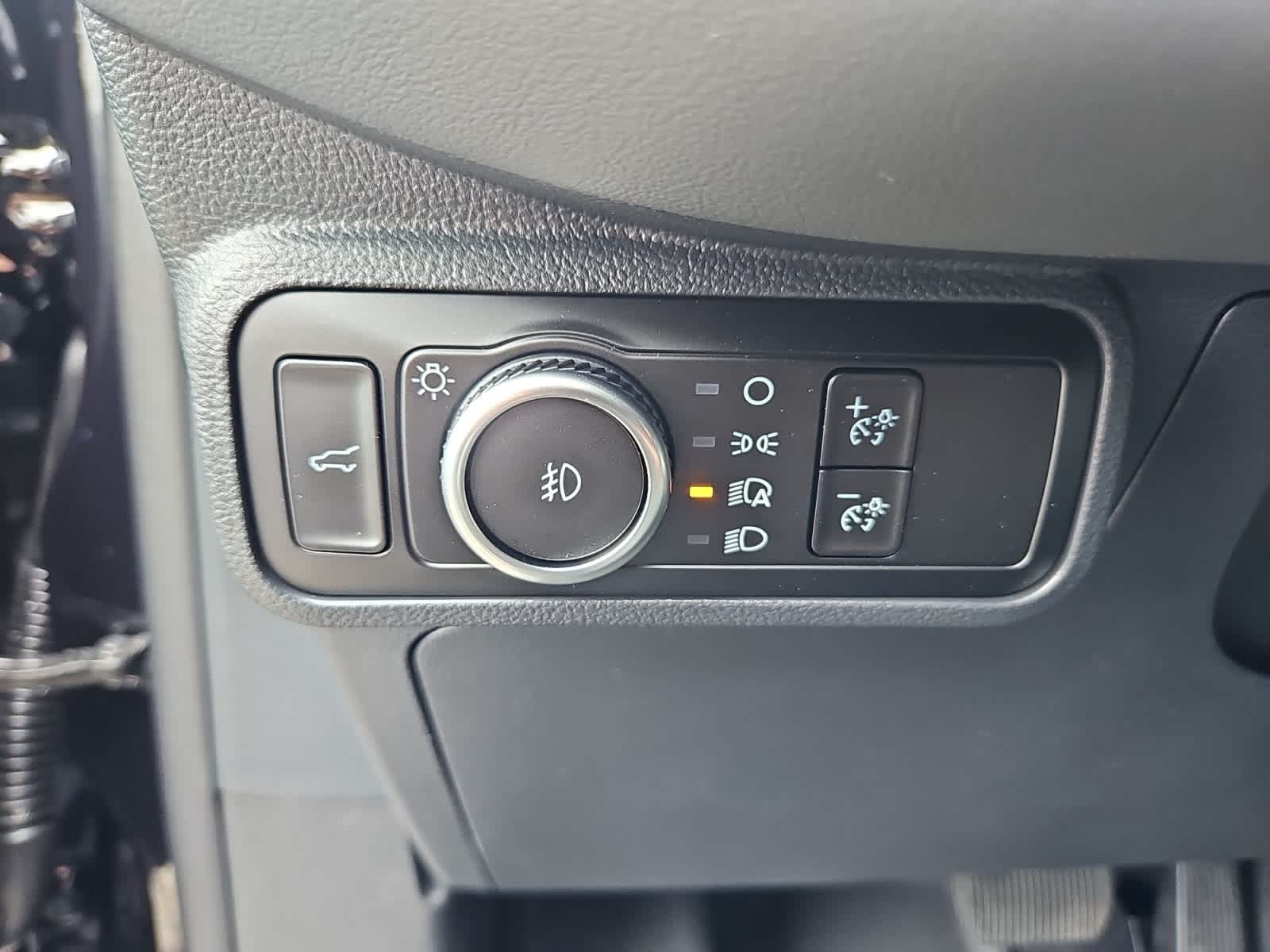 new 2025 Ford Explorer car, priced at $50,440