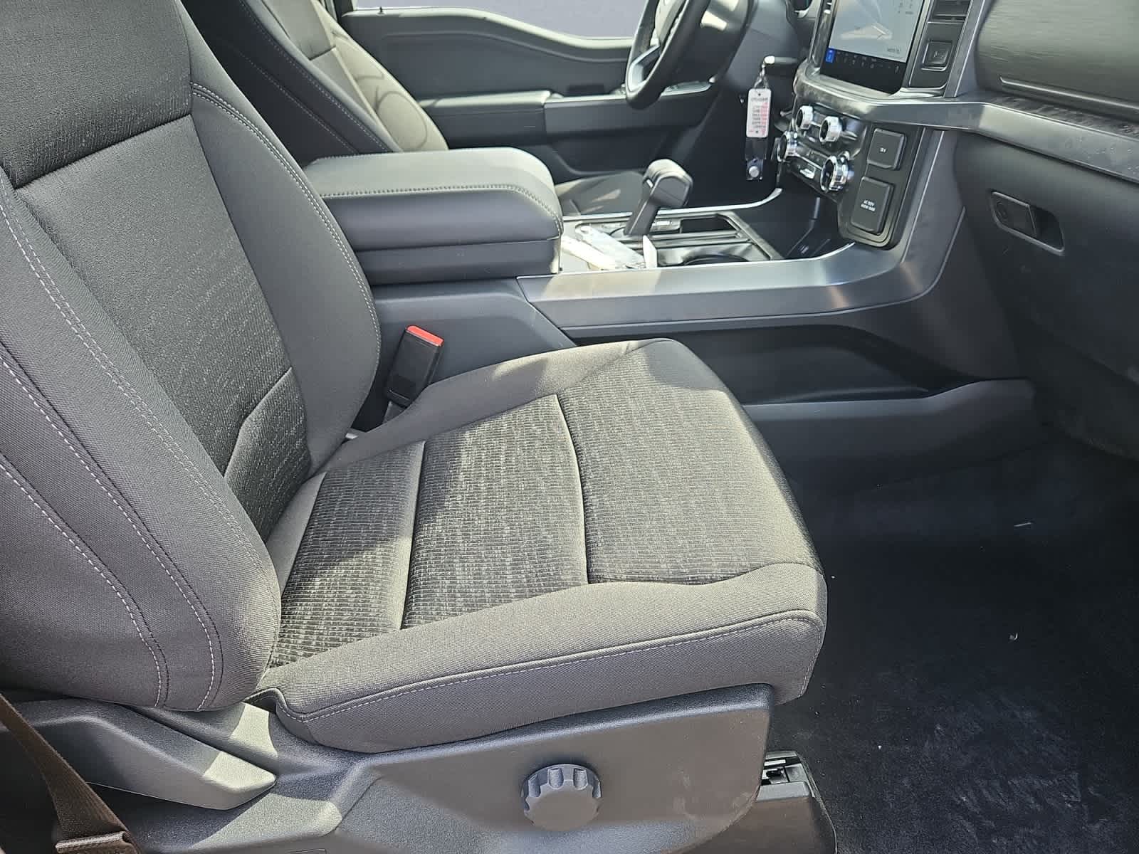 new 2025 Ford F-150 car, priced at $52,431