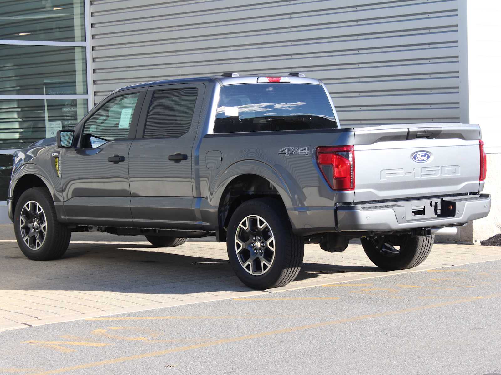 new 2024 Ford F-150 car, priced at $52,960