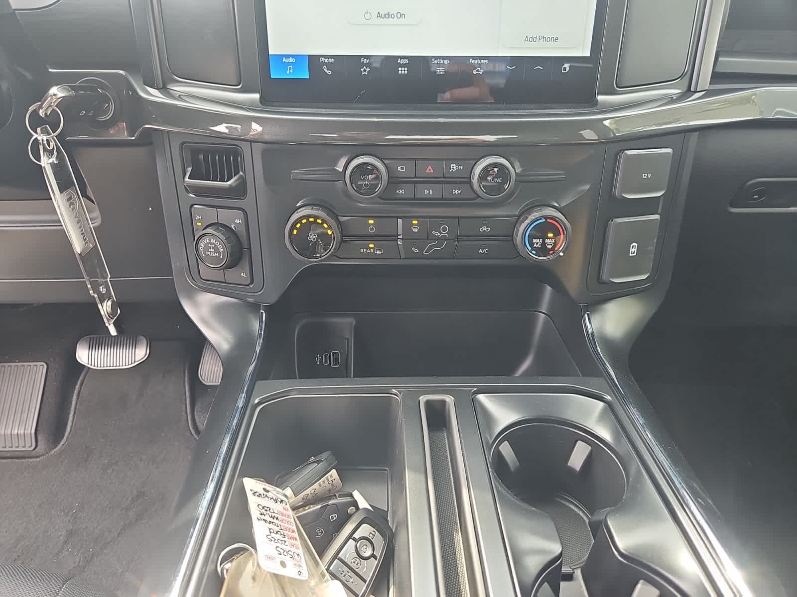 new 2025 Ford F-150 car, priced at $46,162