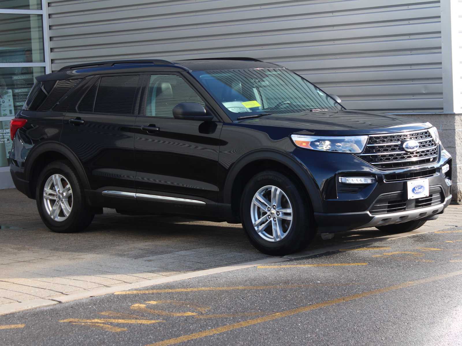 used 2021 Ford Explorer car, priced at $30,998