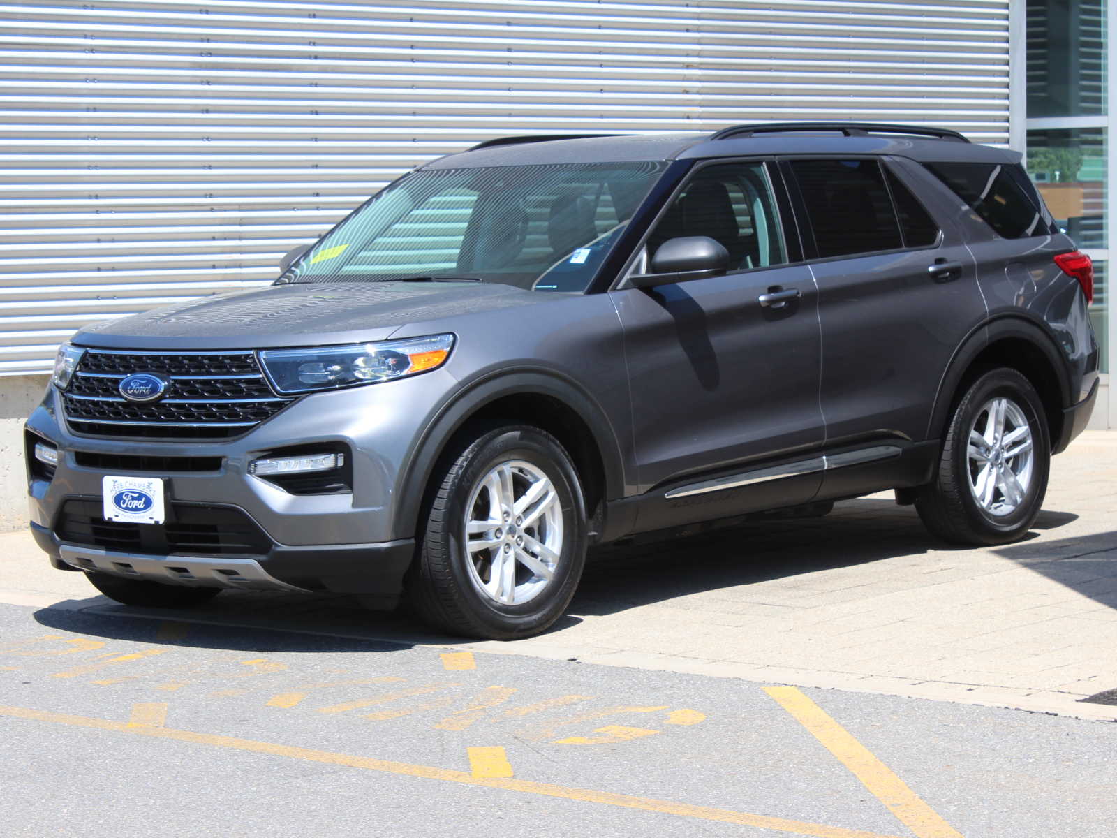 used 2021 Ford Explorer car, priced at $29,998