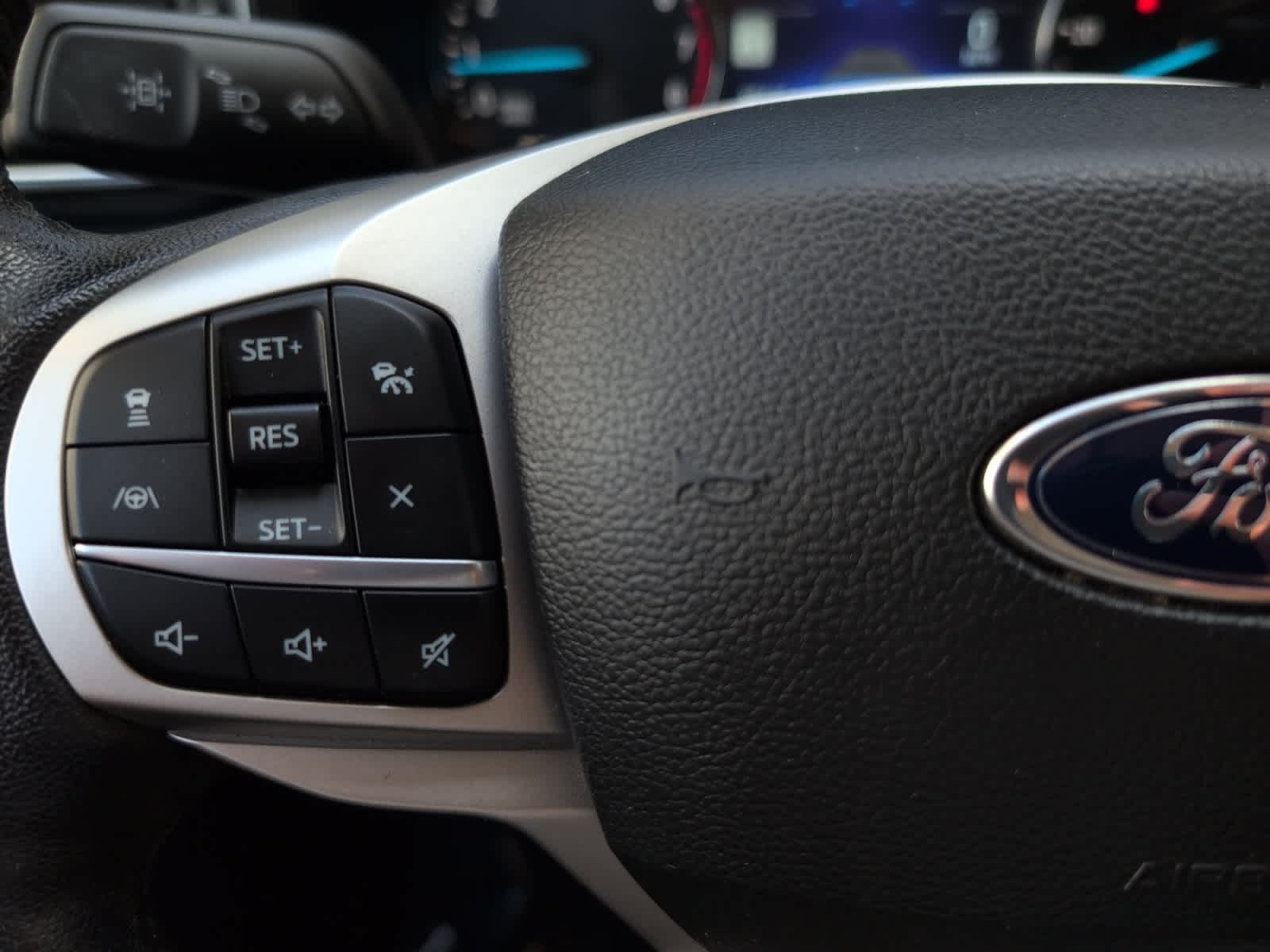 used 2022 Ford Explorer car, priced at $33,998