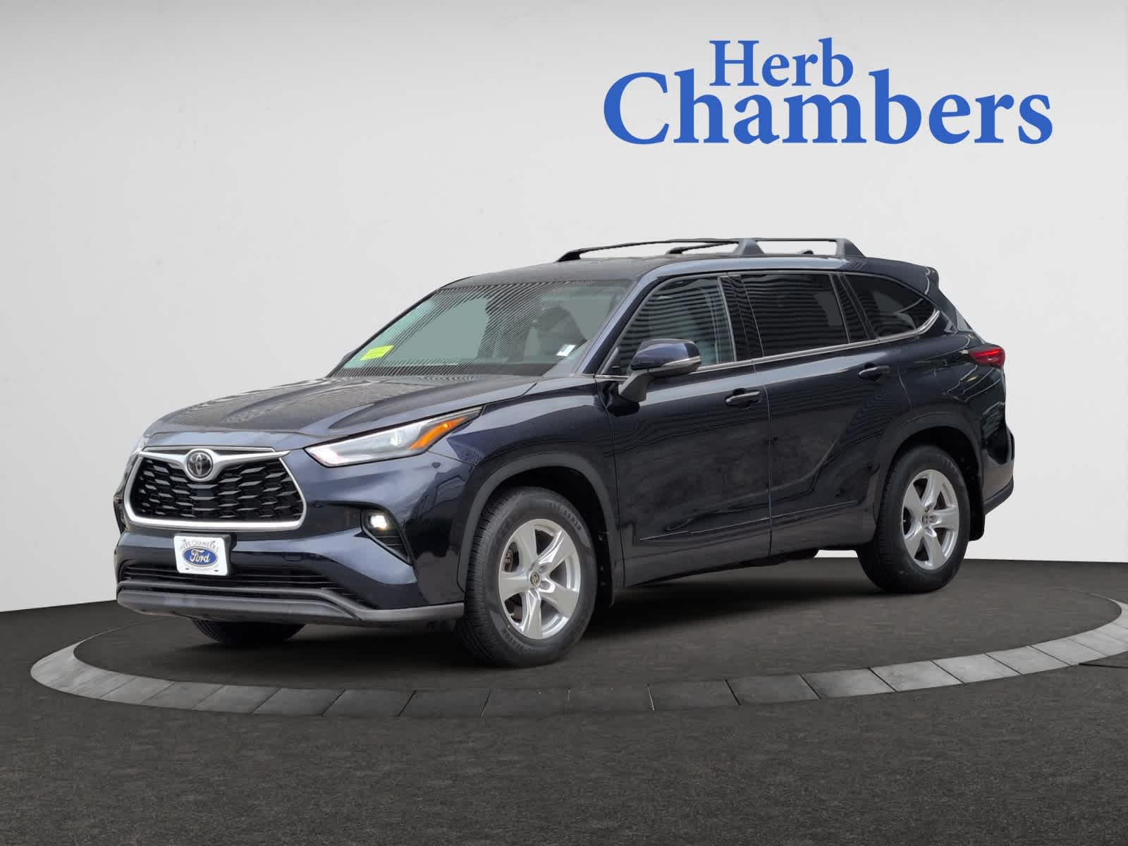 used 2021 Toyota Highlander car, priced at $30,998