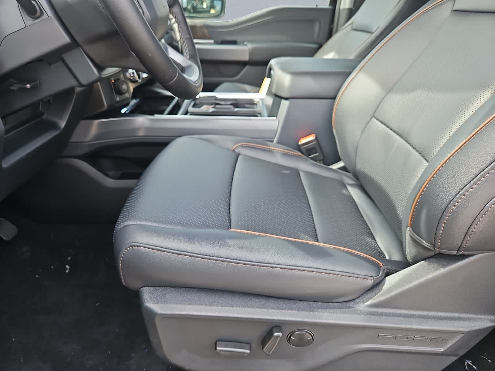 new 2025 Ford Super Duty F-350 SRW car, priced at $90,820