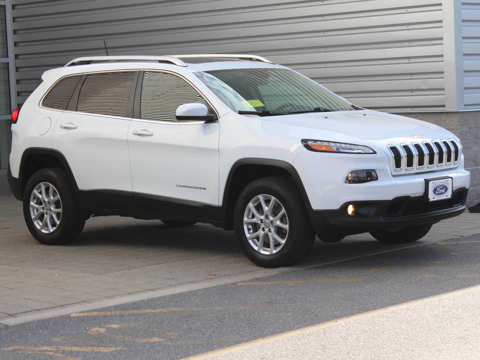 used 2016 Jeep Cherokee car, priced at $14,998