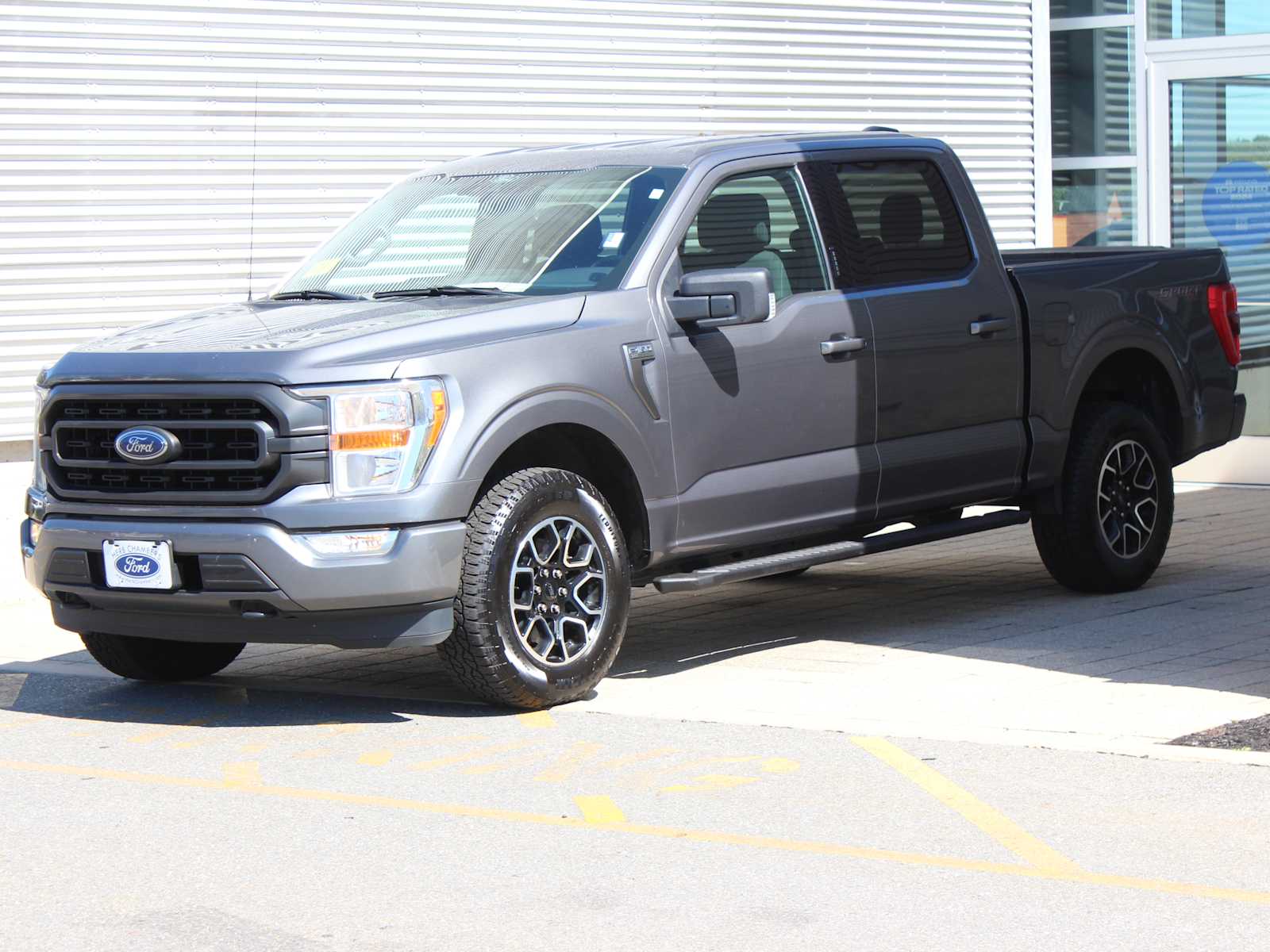 used 2021 Ford F-150 car, priced at $29,998