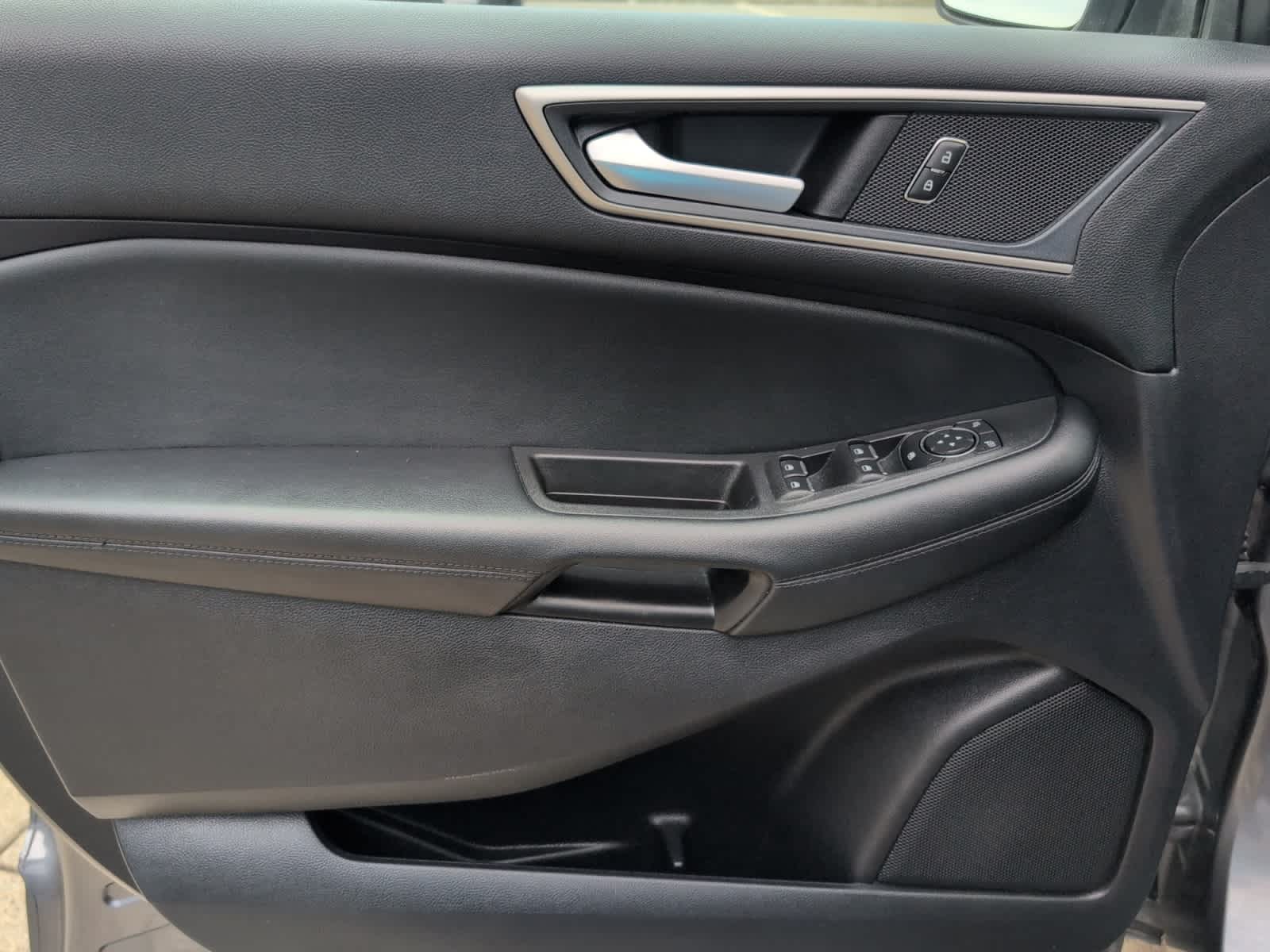 used 2022 Ford Edge car, priced at $26,998