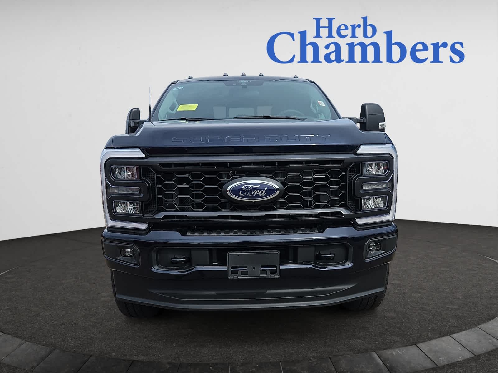new 2025 Ford Super Duty F-350 SRW car, priced at $64,000