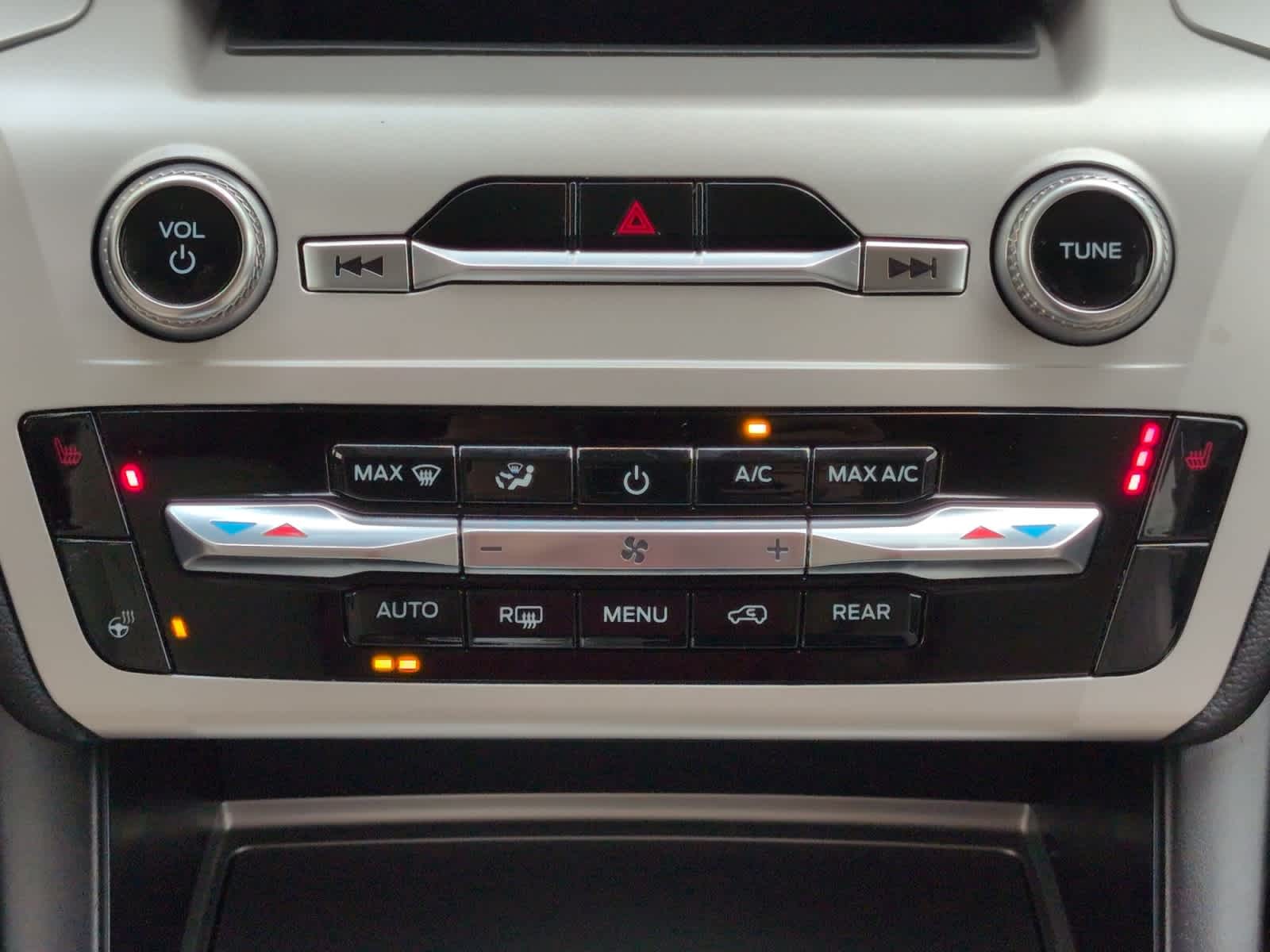 used 2023 Ford Explorer car, priced at $27,998