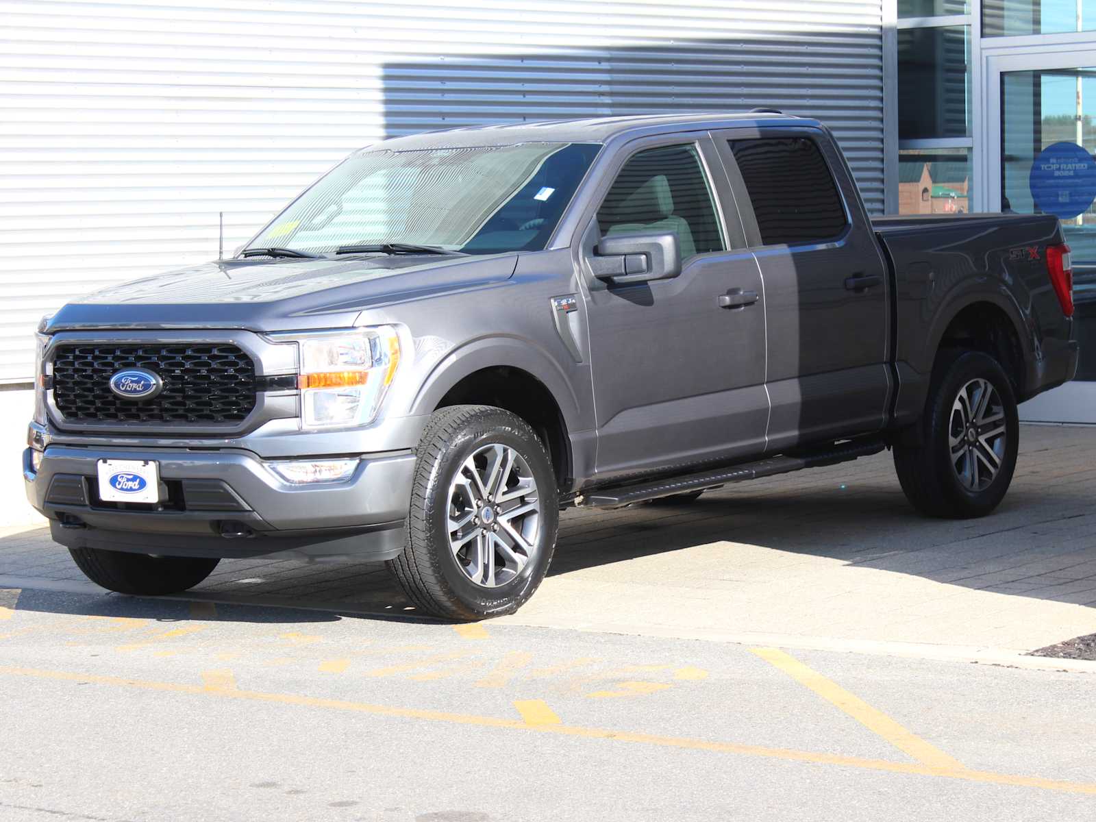 used 2021 Ford F-150 car, priced at $36,998