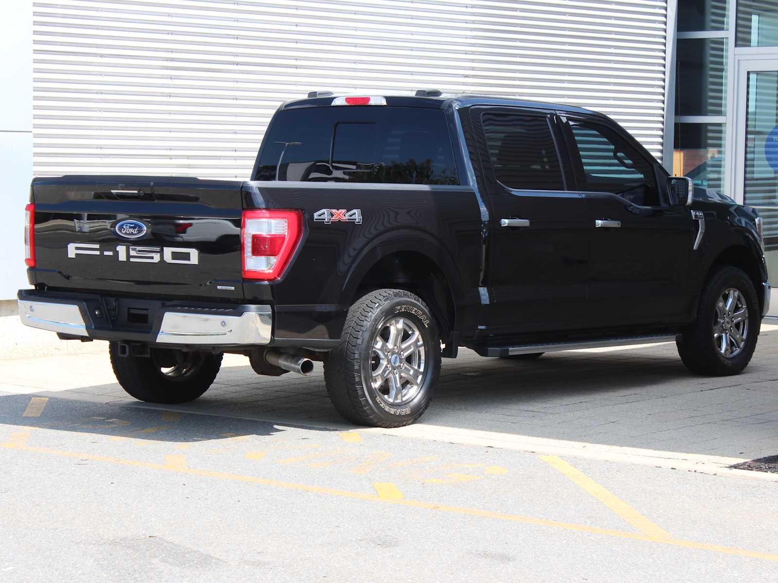 used 2021 Ford F-150 car, priced at $40,998