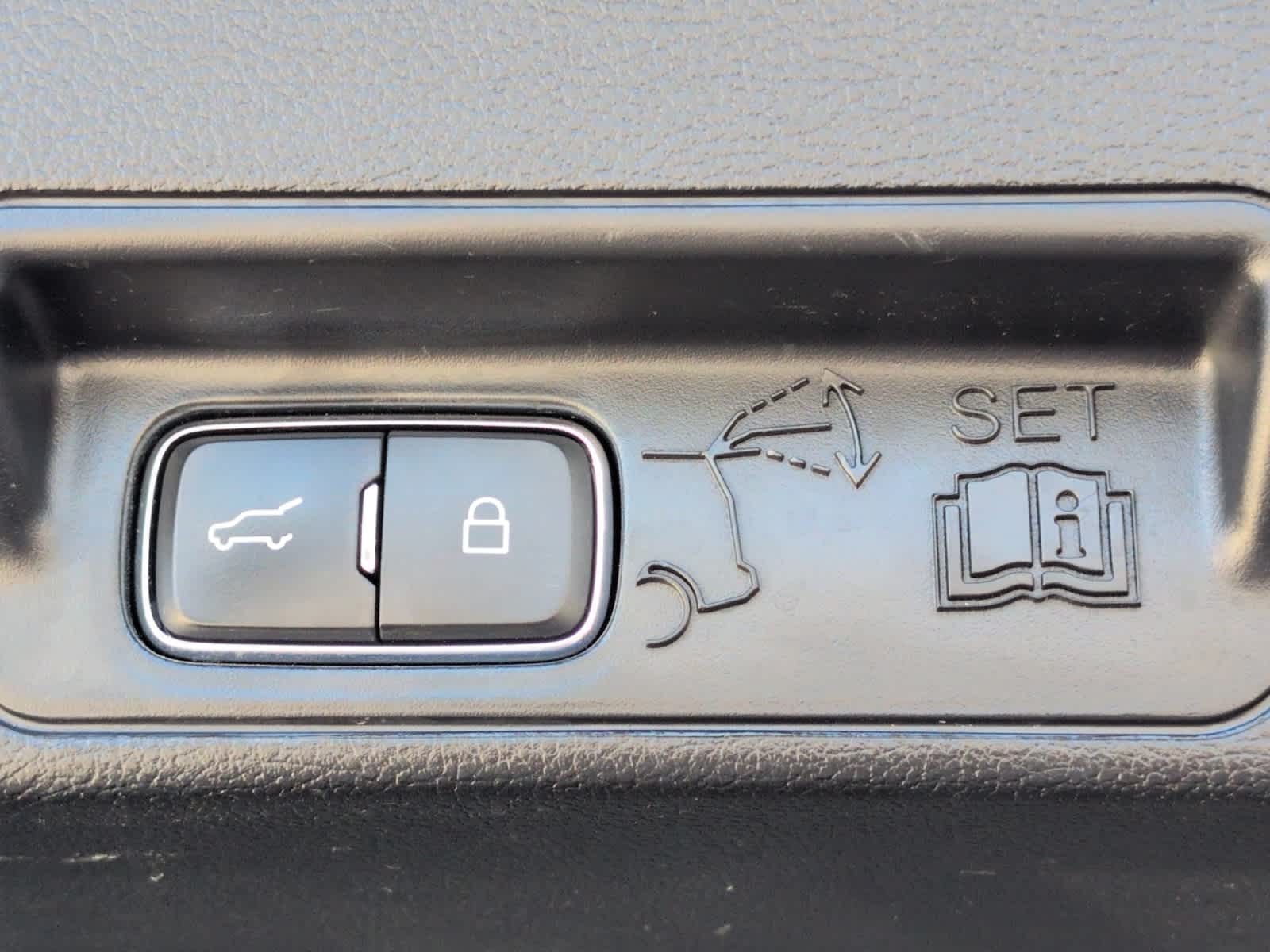 used 2022 Ford Explorer car, priced at $33,998