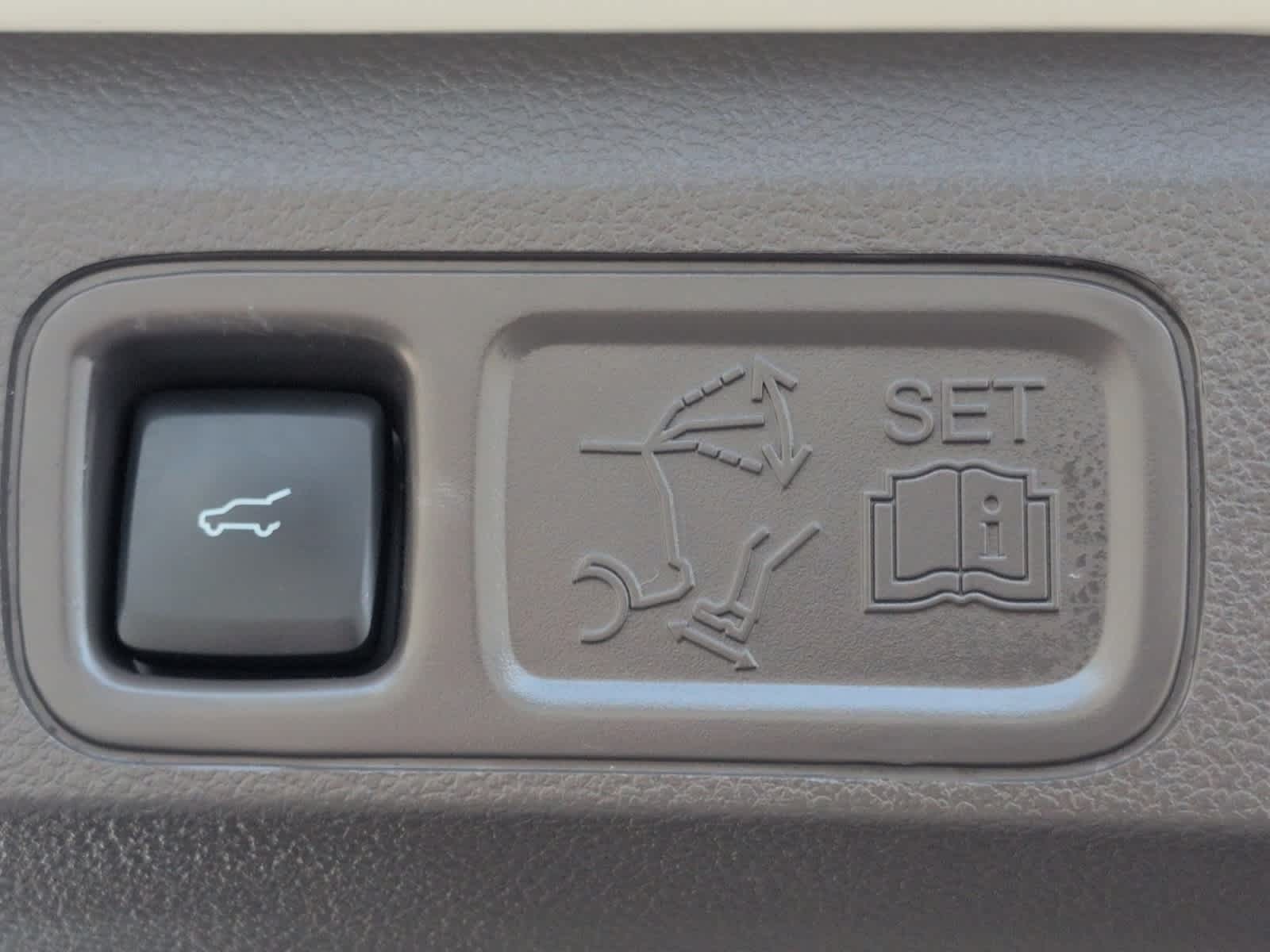 used 2023 Lincoln Navigator L car, priced at $69,798