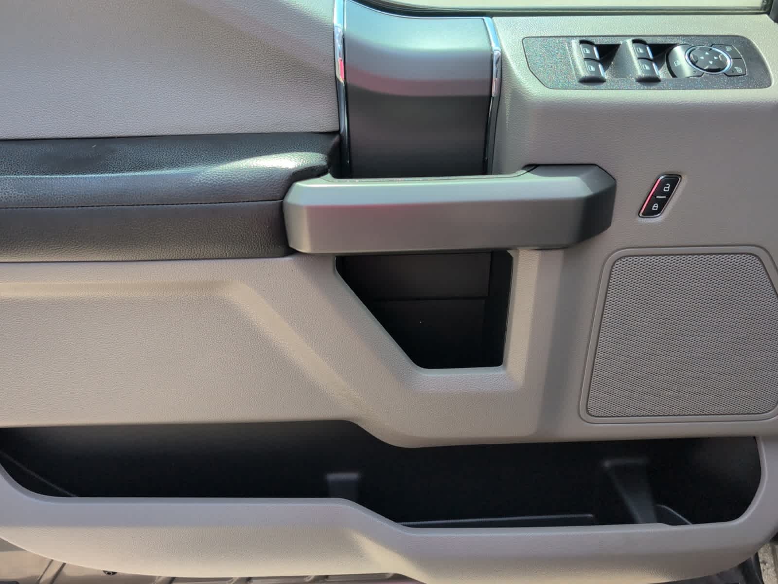 used 2019 Ford F-150 car, priced at $28,998