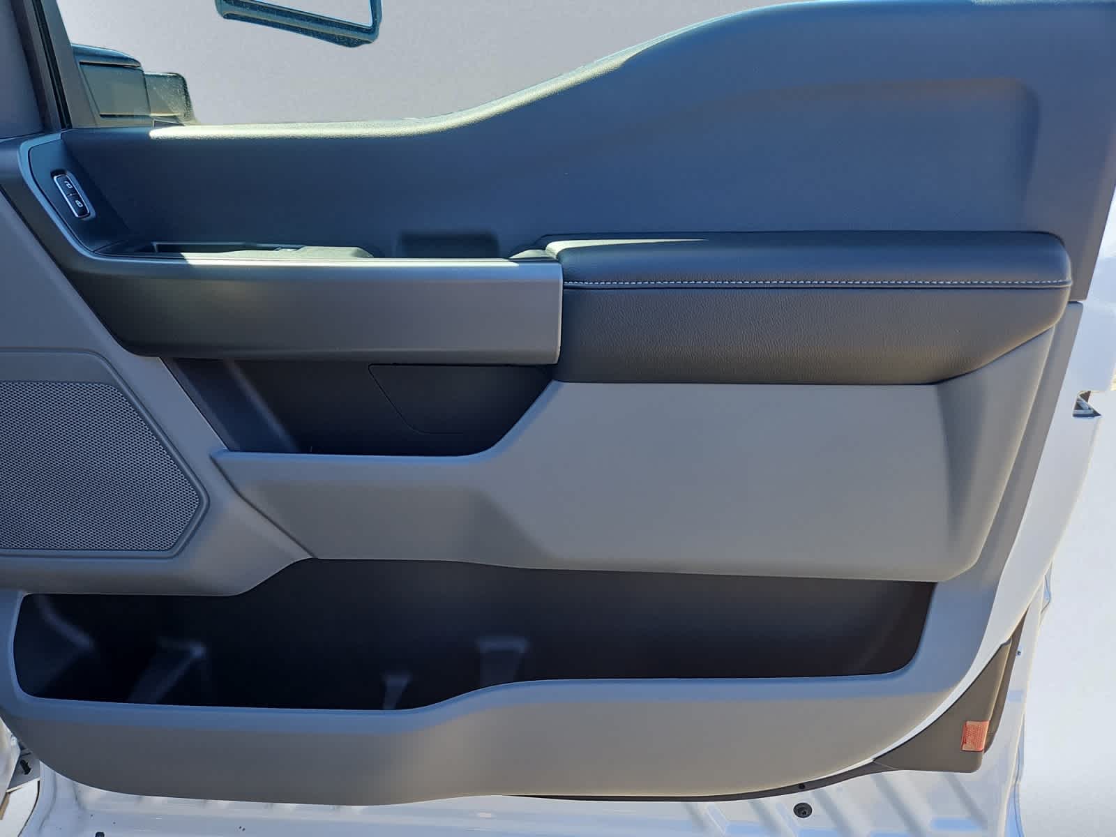 new 2025 Ford Super Duty F-350 SRW car, priced at $60,385