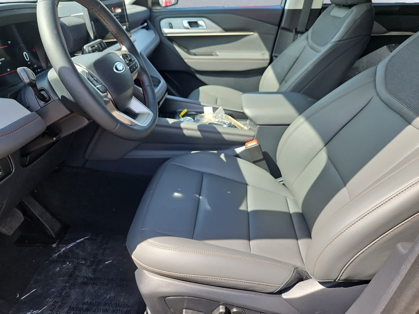 new 2025 Ford Explorer car, priced at $46,707