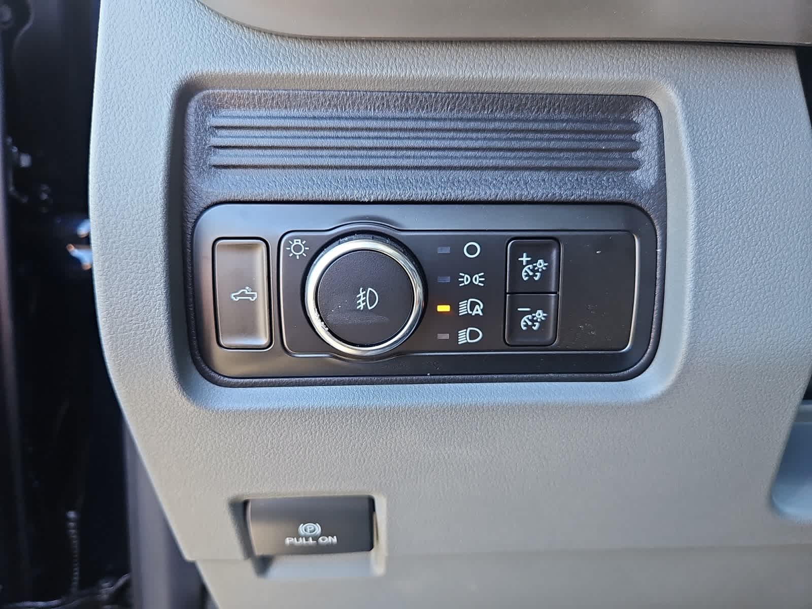 new 2025 Ford Super Duty F-350 SRW car, priced at $59,645