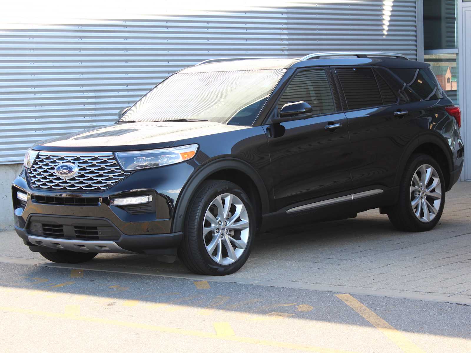 used 2021 Ford Explorer car, priced at $39,998