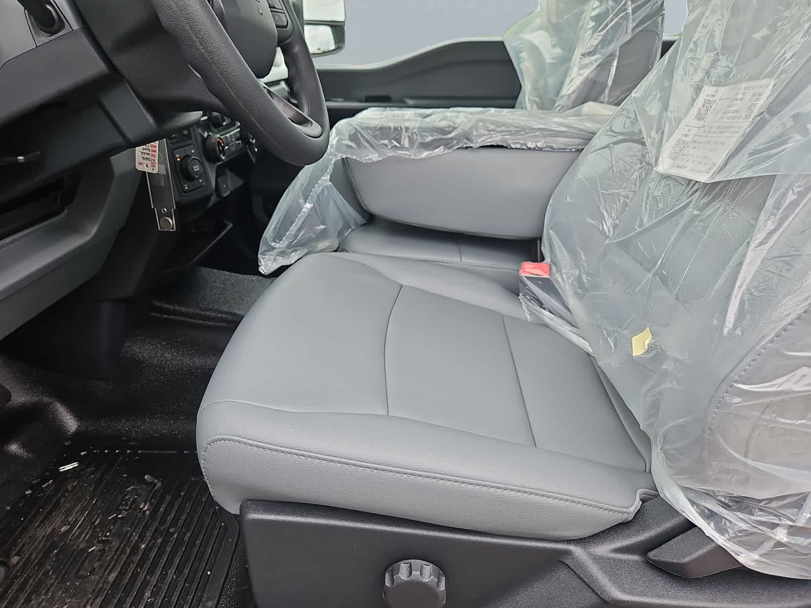 new 2025 Ford Super Duty F-350 SRW car, priced at $57,735