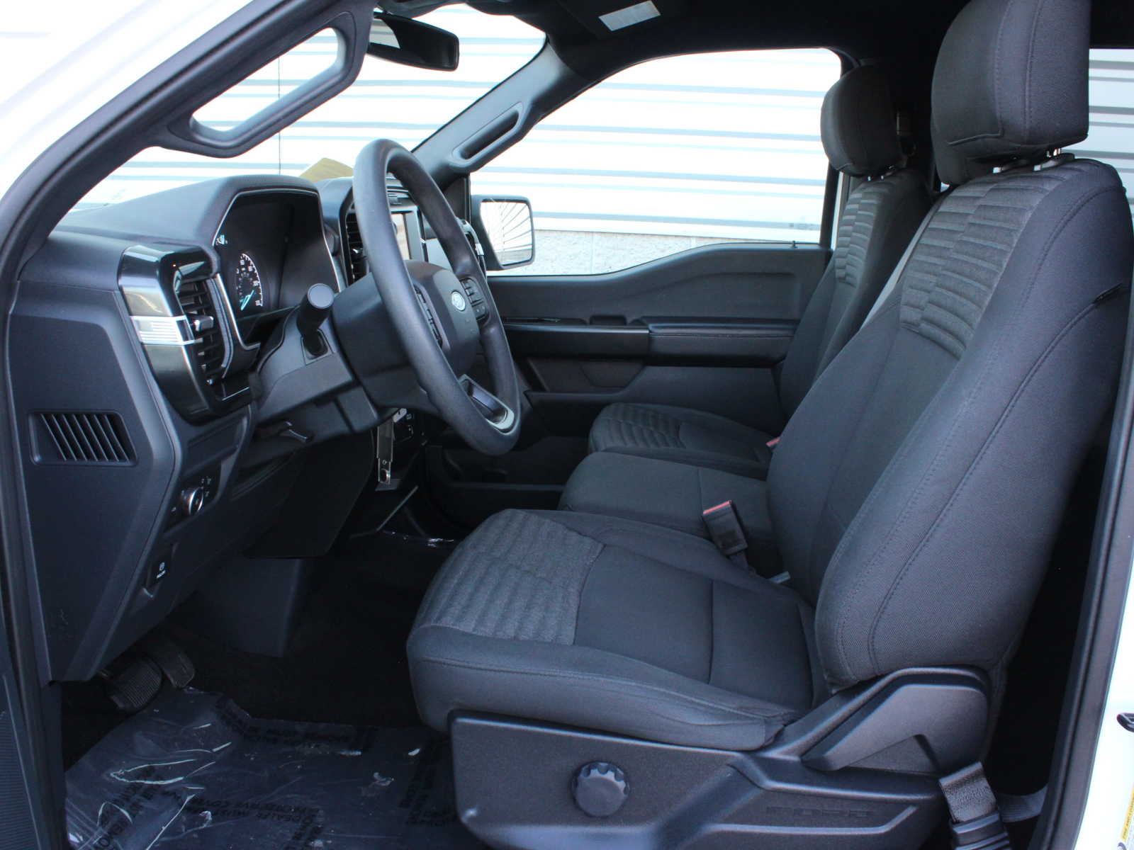 used 2021 Ford F-150 car, priced at $32,998