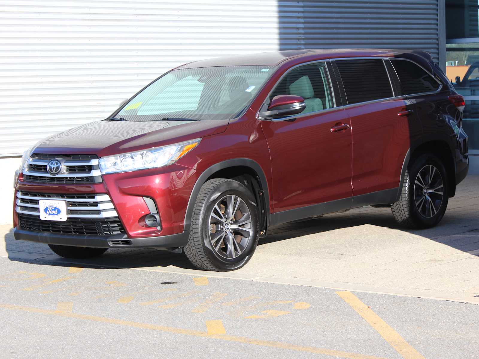 used 2019 Toyota Highlander car, priced at $26,998