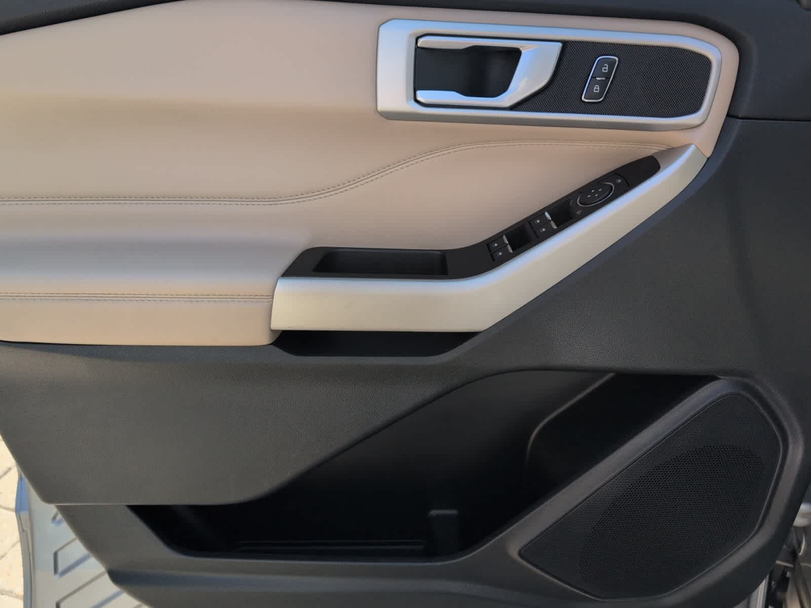 used 2022 Ford Explorer car, priced at $32,998