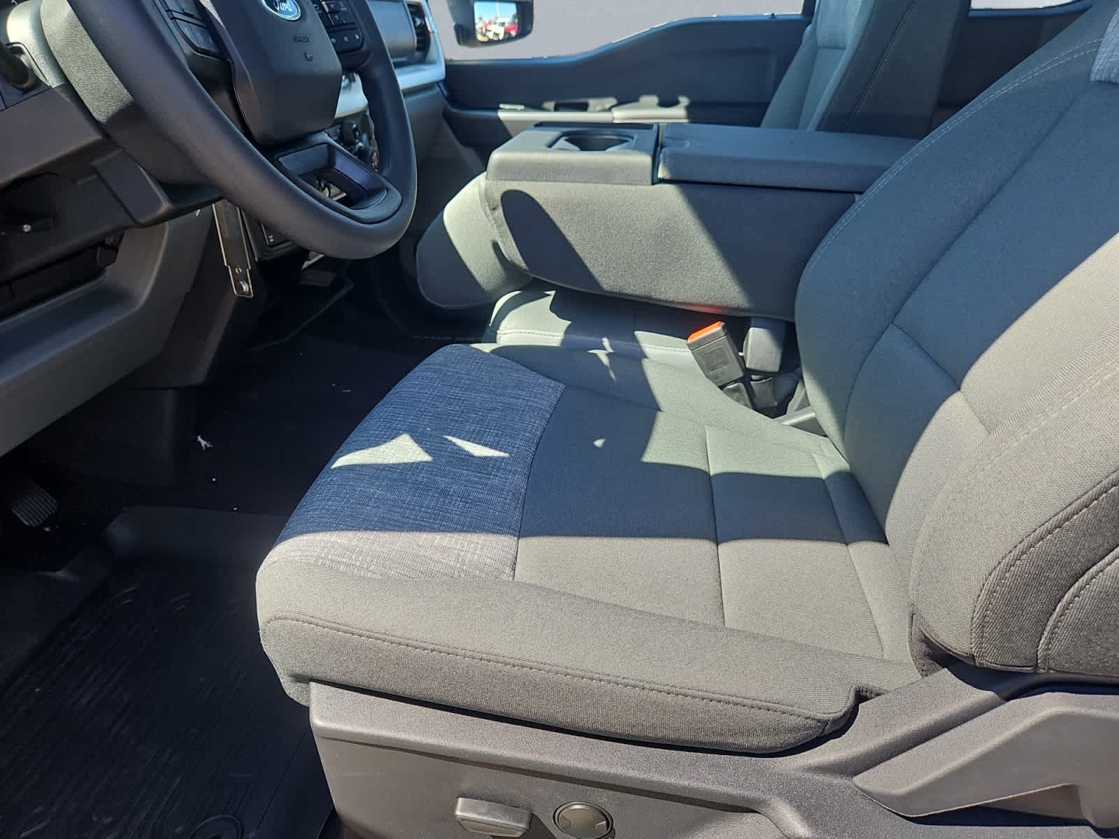 new 2025 Ford Super Duty F-350 SRW car, priced at $60,385