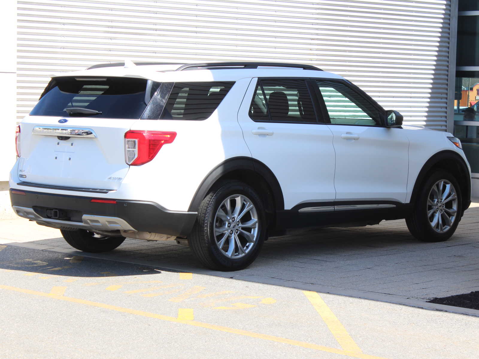 used 2021 Ford Explorer car, priced at $32,998