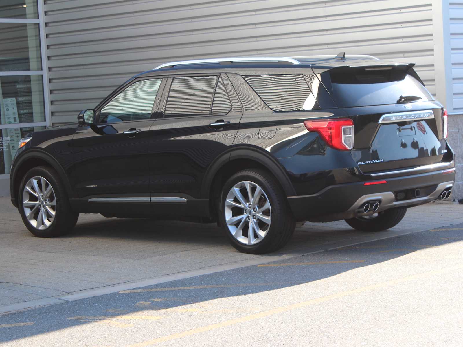 used 2021 Ford Explorer car, priced at $39,998