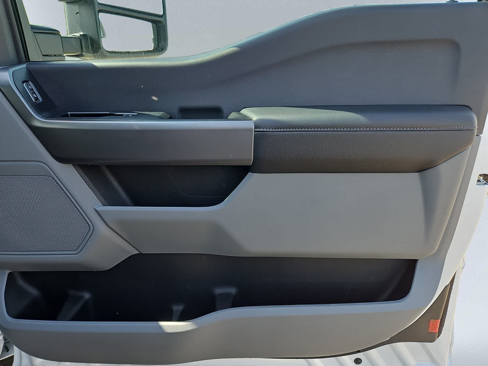 new 2025 Ford Super Duty F-350 SRW car, priced at $61,985