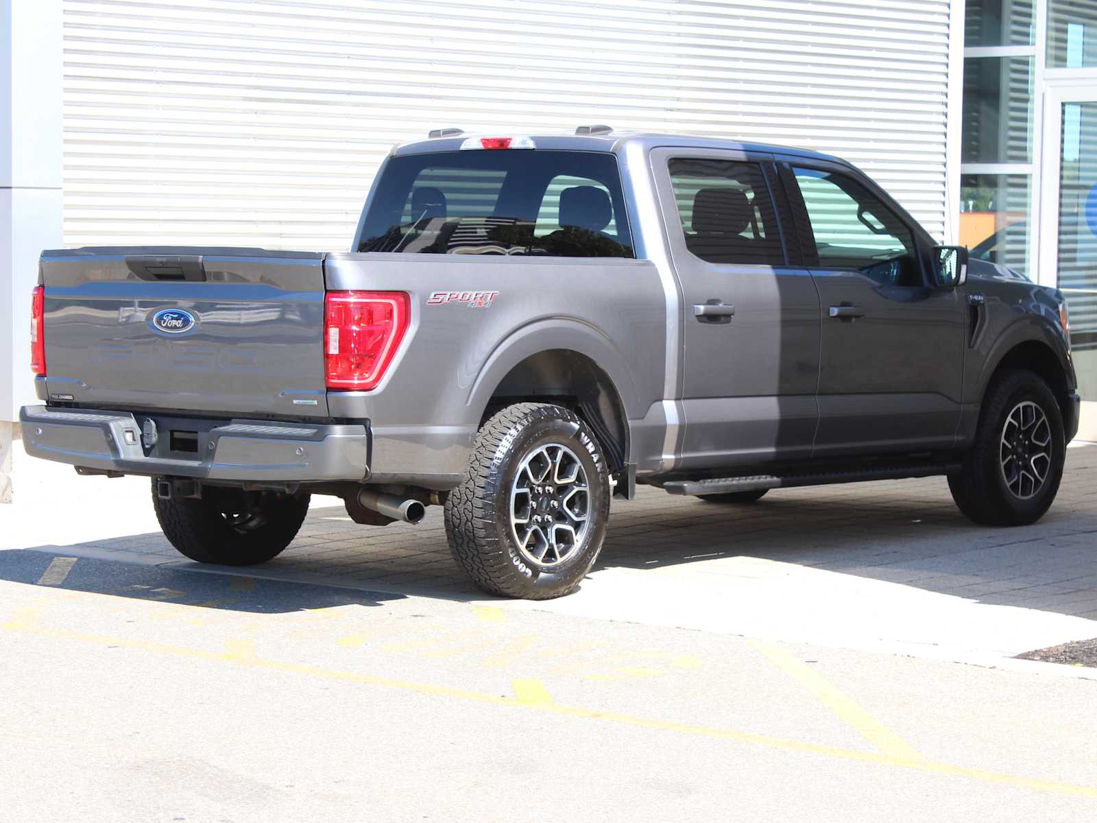 used 2021 Ford F-150 car, priced at $29,998