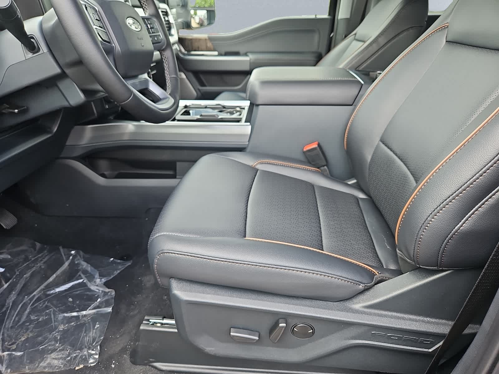 new 2025 Ford Super Duty F-350 SRW car, priced at $92,160