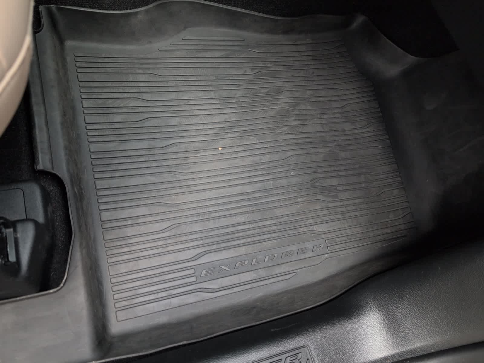 used 2023 Ford Explorer car, priced at $27,998