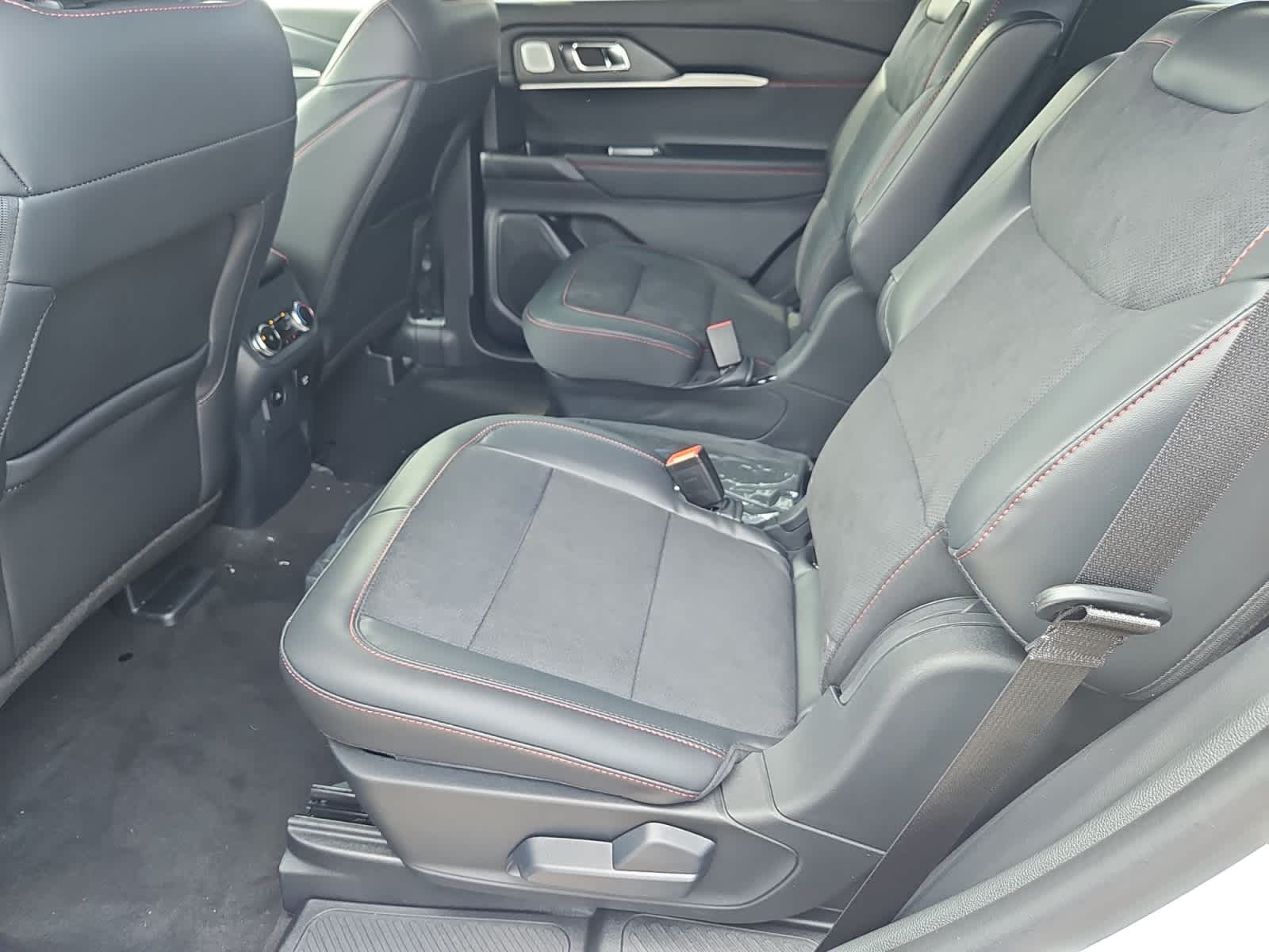new 2025 Ford Explorer car, priced at $62,480