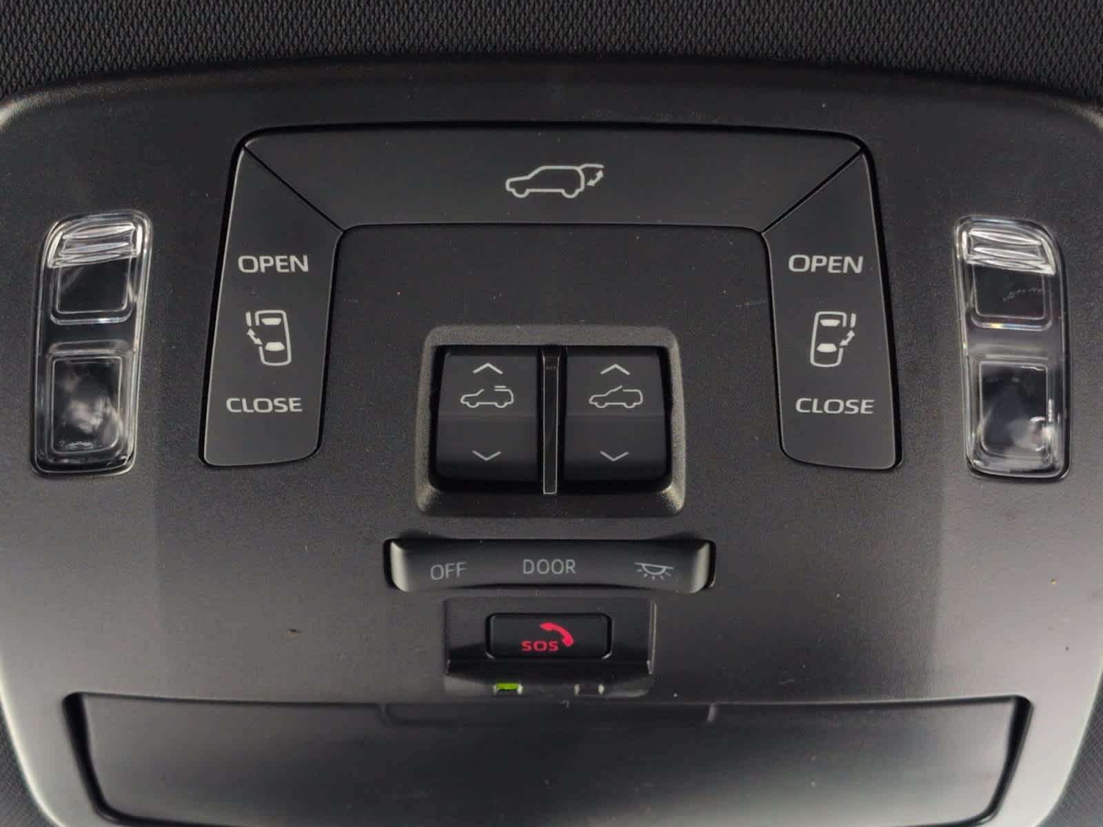 used 2025 Toyota Sienna car, priced at $51,998