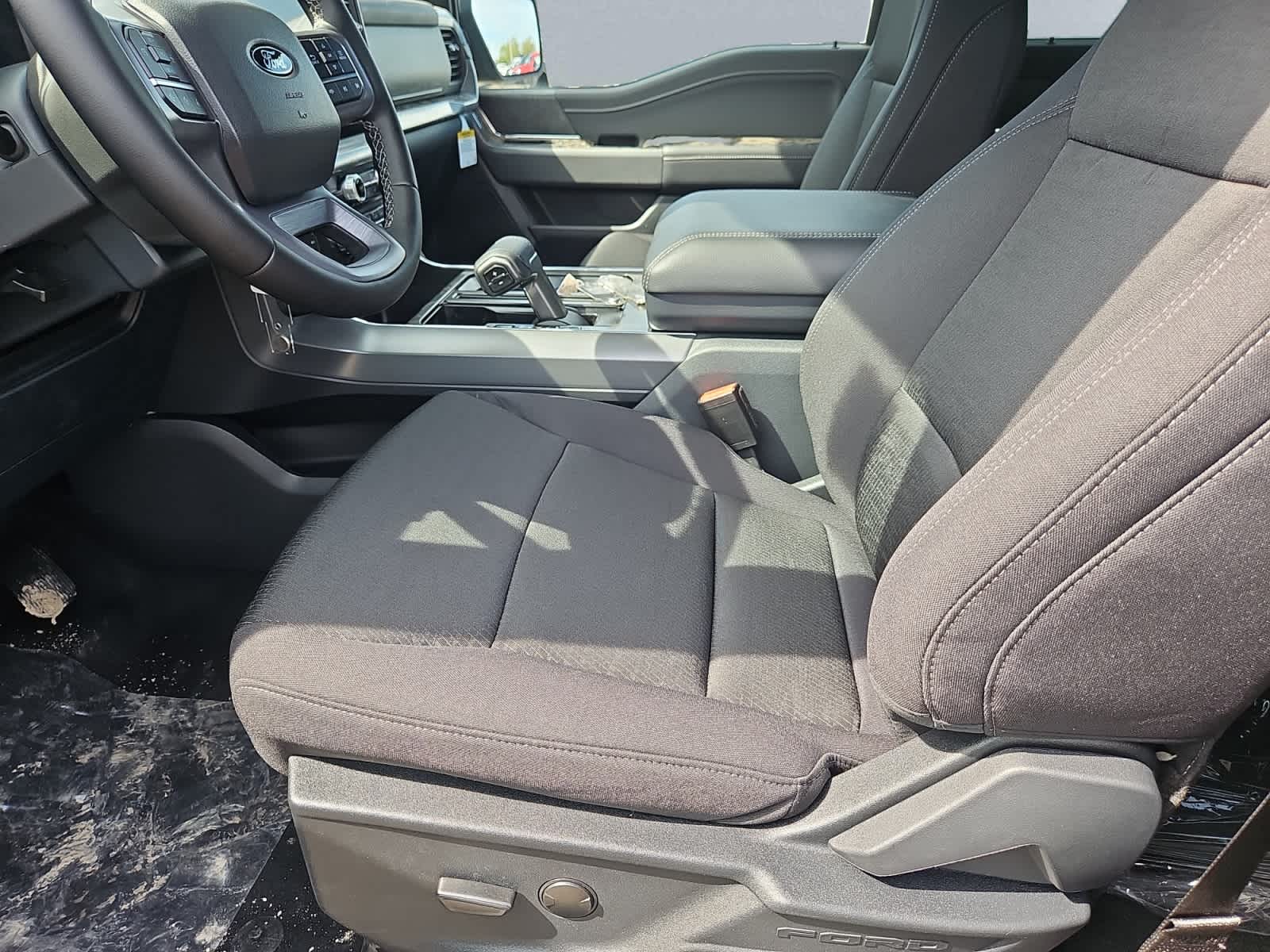 new 2025 Ford F-150 car, priced at $52,431