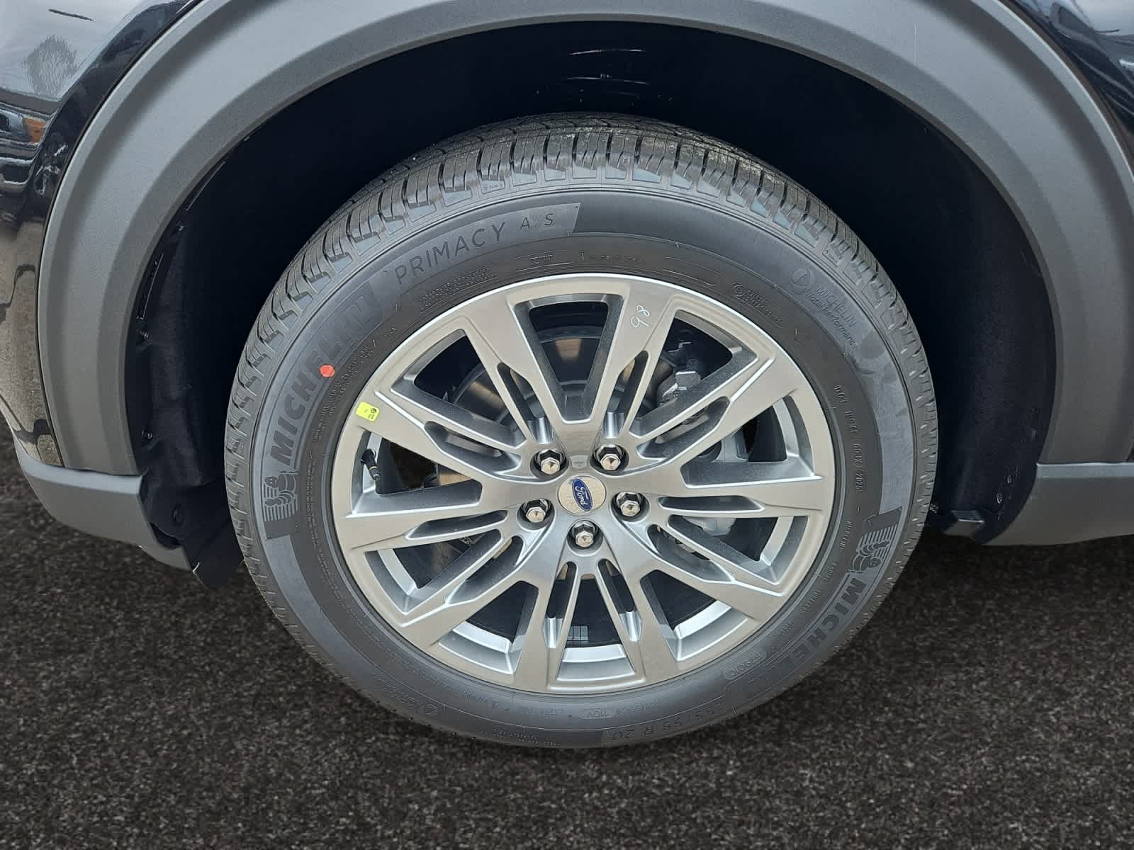 new 2025 Ford Explorer car, priced at $50,555