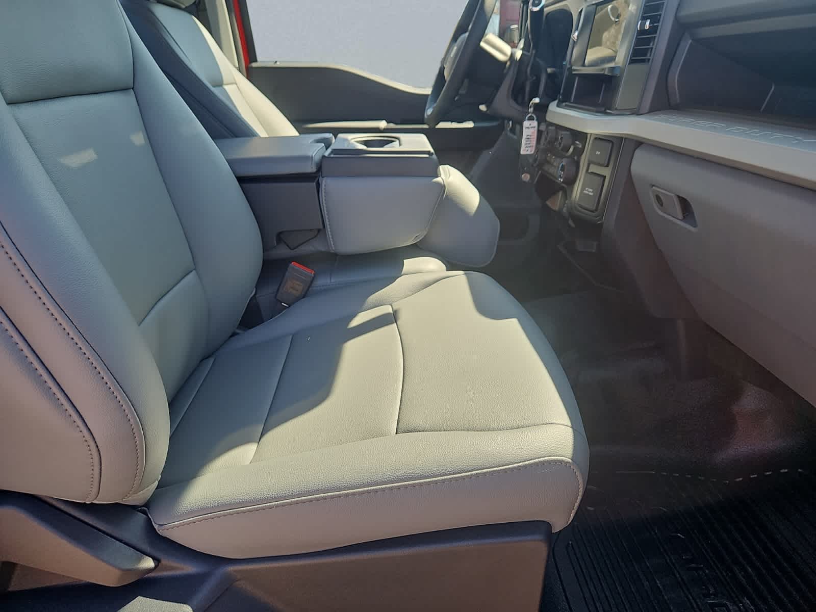 new 2025 Ford Super Duty F-350 SRW car, priced at $53,940