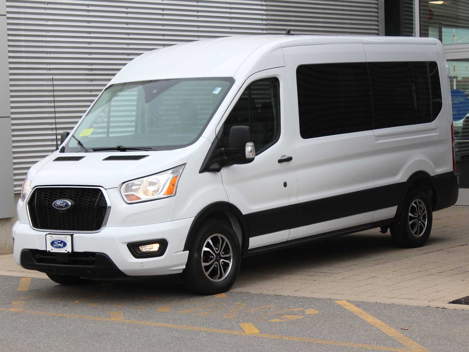 used 2022 Ford Transit-350 Passenger car, priced at $59,998