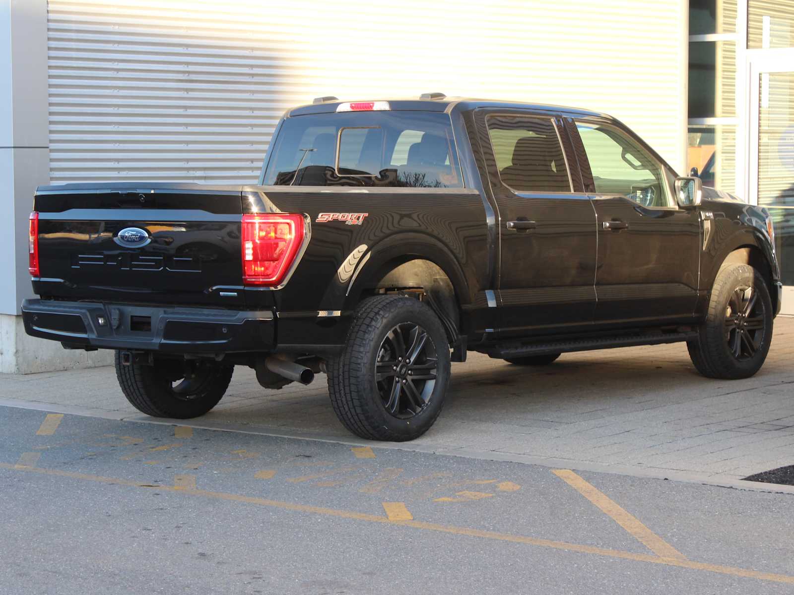 used 2021 Ford F-150 car, priced at $37,998