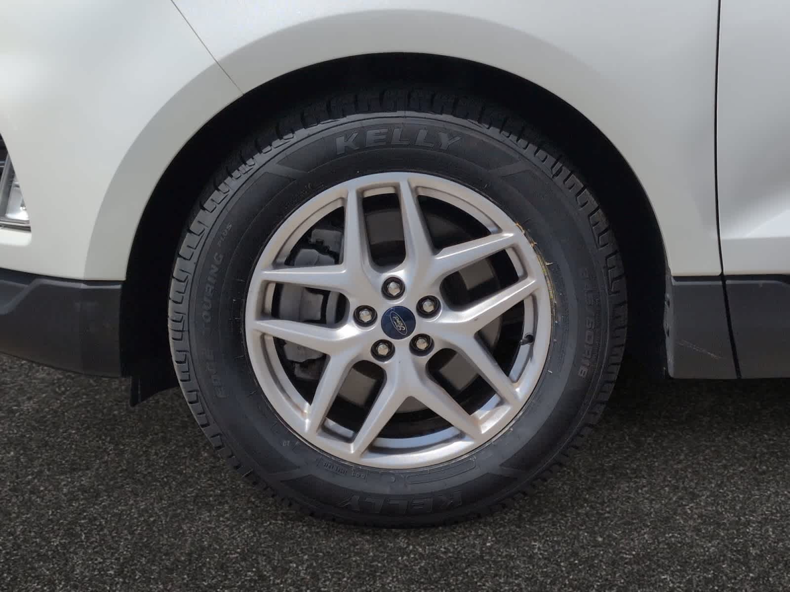 used 2022 Ford Edge car, priced at $27,998