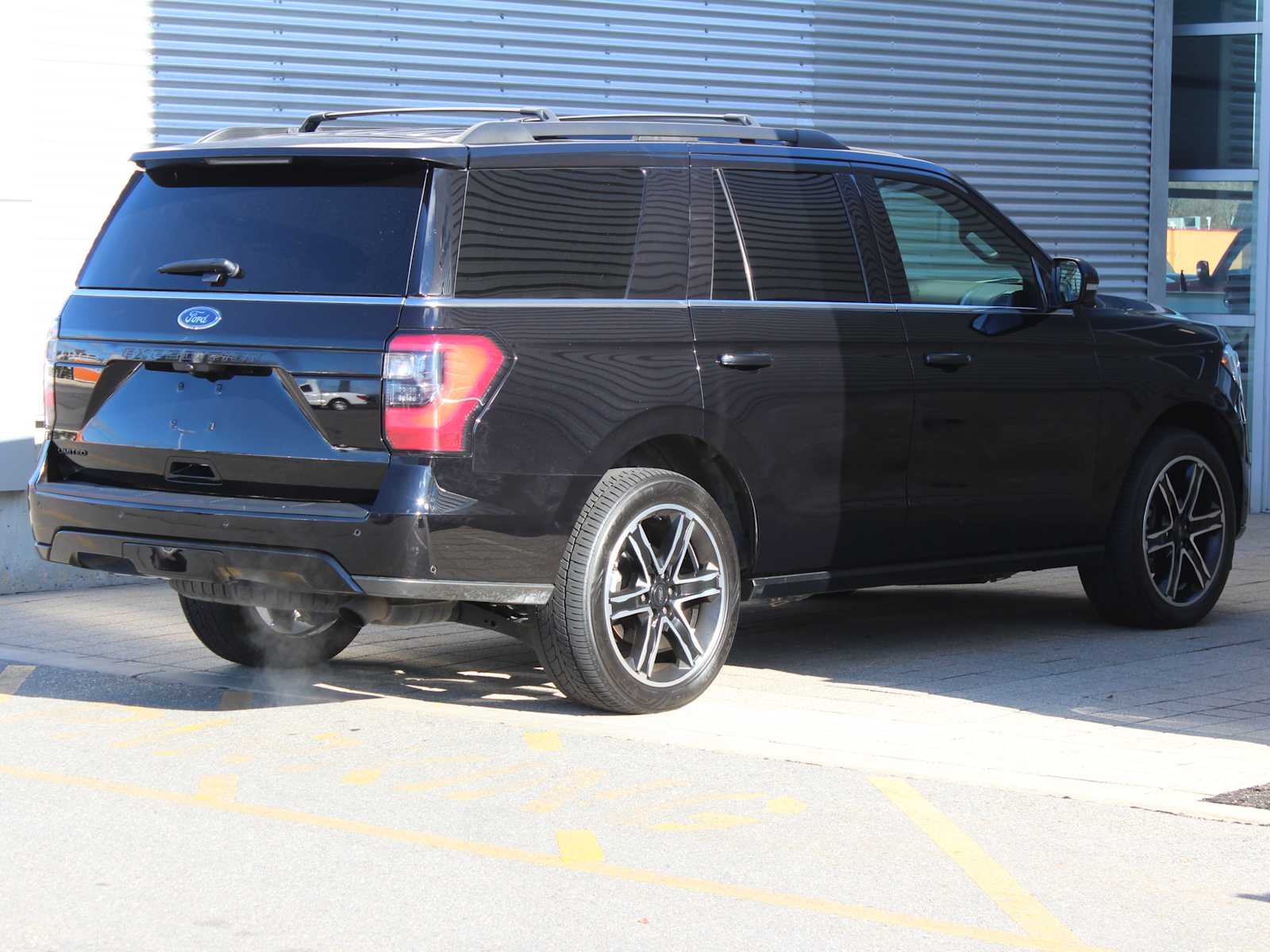 used 2021 Ford Expedition car, priced at $49,998