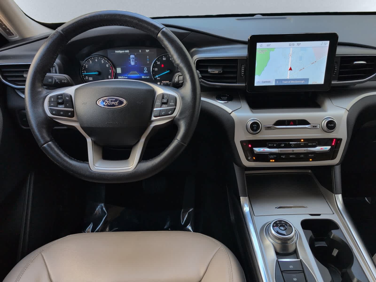 used 2022 Ford Explorer car, priced at $33,998
