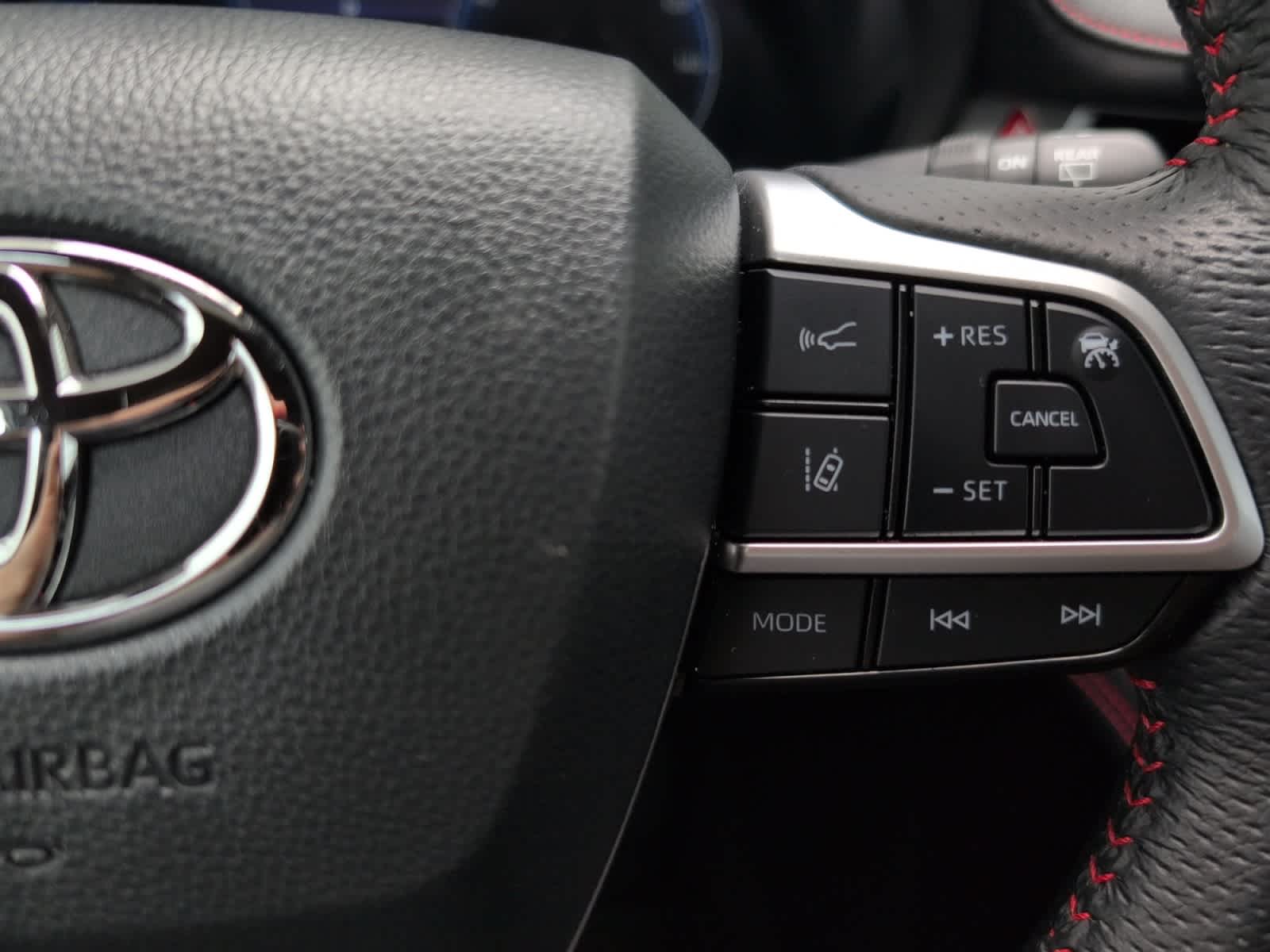 used 2025 Toyota Sienna car, priced at $51,998